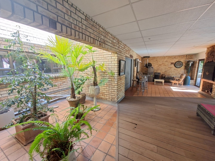 5 Bedroom Property for Sale in Baysvalley Free State